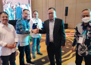 PWI Sumut menerima penghargaan kategori penyelenggara Uji Kompetensi Wartawan. (Foto: Ant./Sumut).