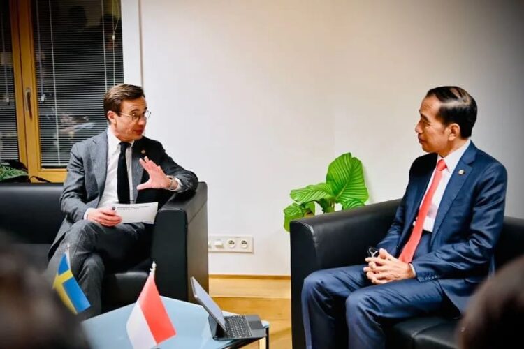 Presiden RI Joko Widodo saat melakukan pertemuan bilateral dengan Perdana Menteri Swedia Ulf Kristersson di Belgia, Rabu (14-12-2022).(Foto: Ant./HO-Biro Pers Sekretariat Presiden).