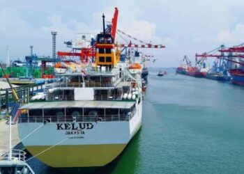 KM. Kelud sedang sandar di Pelabuhan Belawan, siap beroperasi melayani arus mudik pada libur Lebaran 2023. (Foto: ANT.)