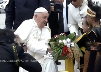 Paus Fransiskus tiba di Indonesia. (Tangkapan Layar Youtube Komsos PWI).