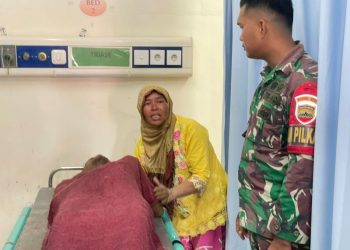 PN (52) saat di evakuasi di RSUD Sibuhuan, Padang Lawas.